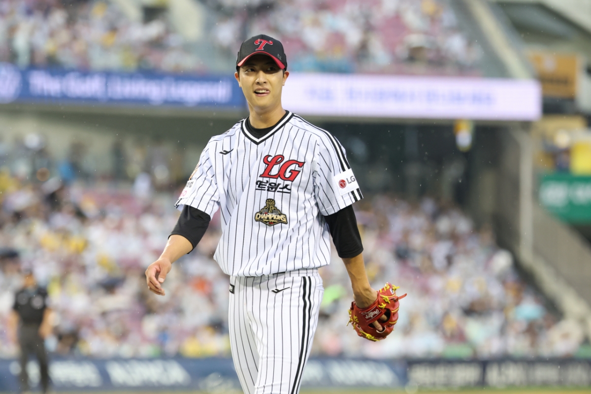 LGツインズの李ジョンヨンの19日の試合の様子。 /写真=LGツインズ提供