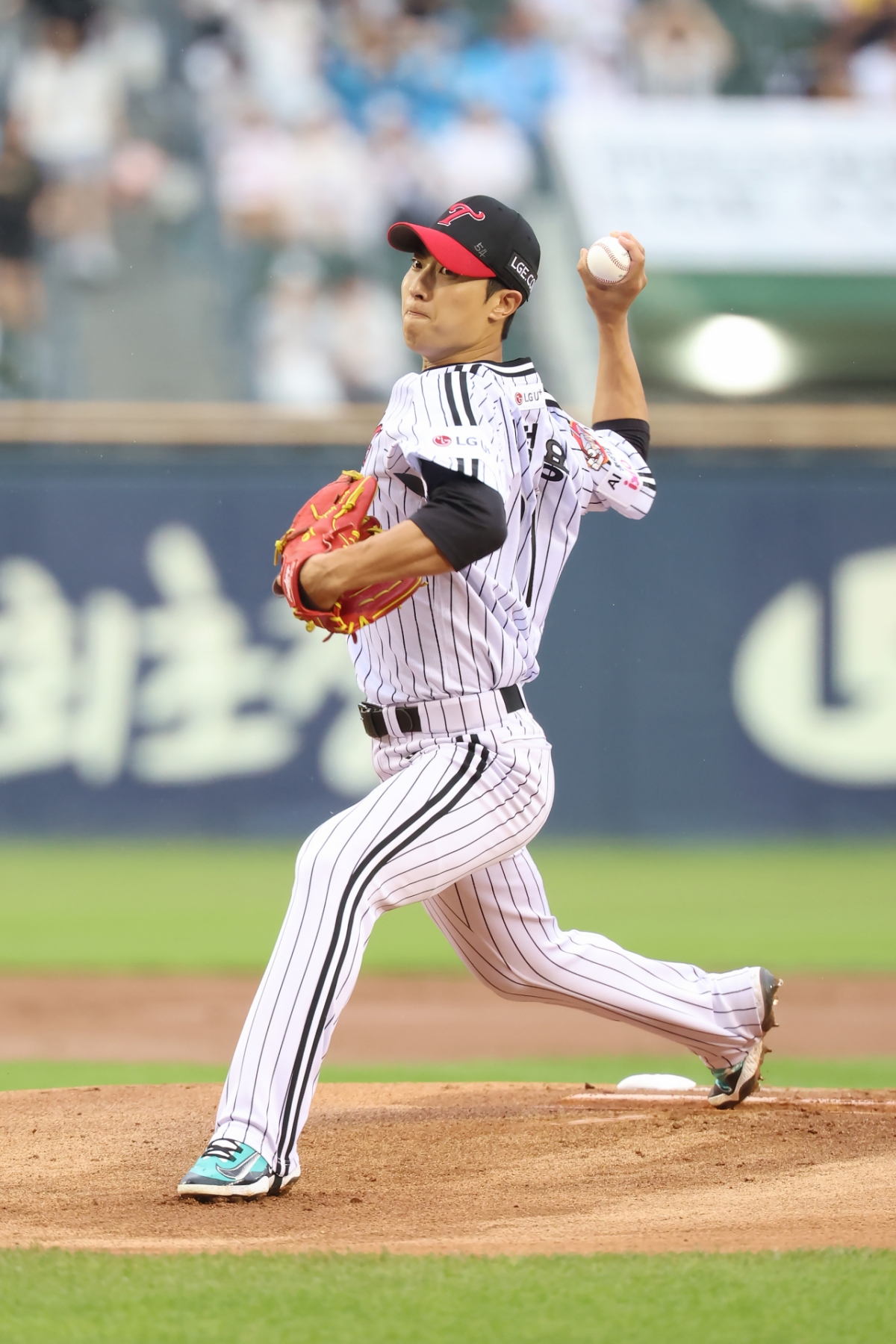 LGツインズの李ジョンヨンの19日の試合の様子。 /写真=LGツインズ提供