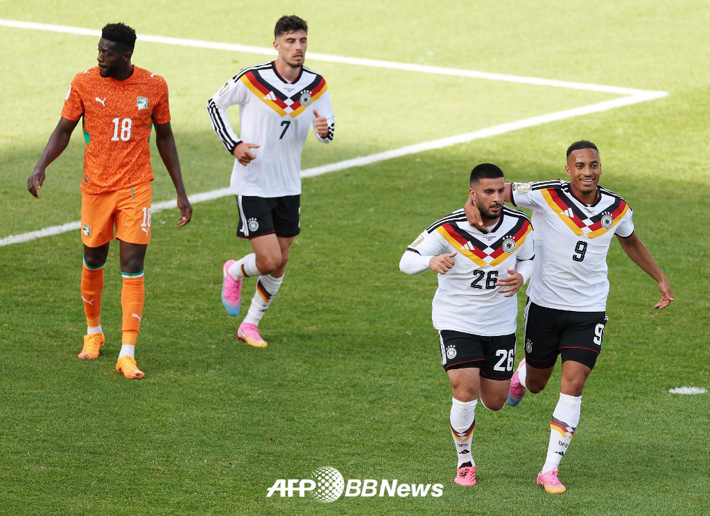 Players from Germany celebrate after scoring the equalizing goal during the 2026 FIFA North, Central America and Caribbean Cup Group E second-round match between Germany and Côte d'Ivoire at the Toronto Stadium in Canada on the 21st. /AFPBBNews=NEWS1