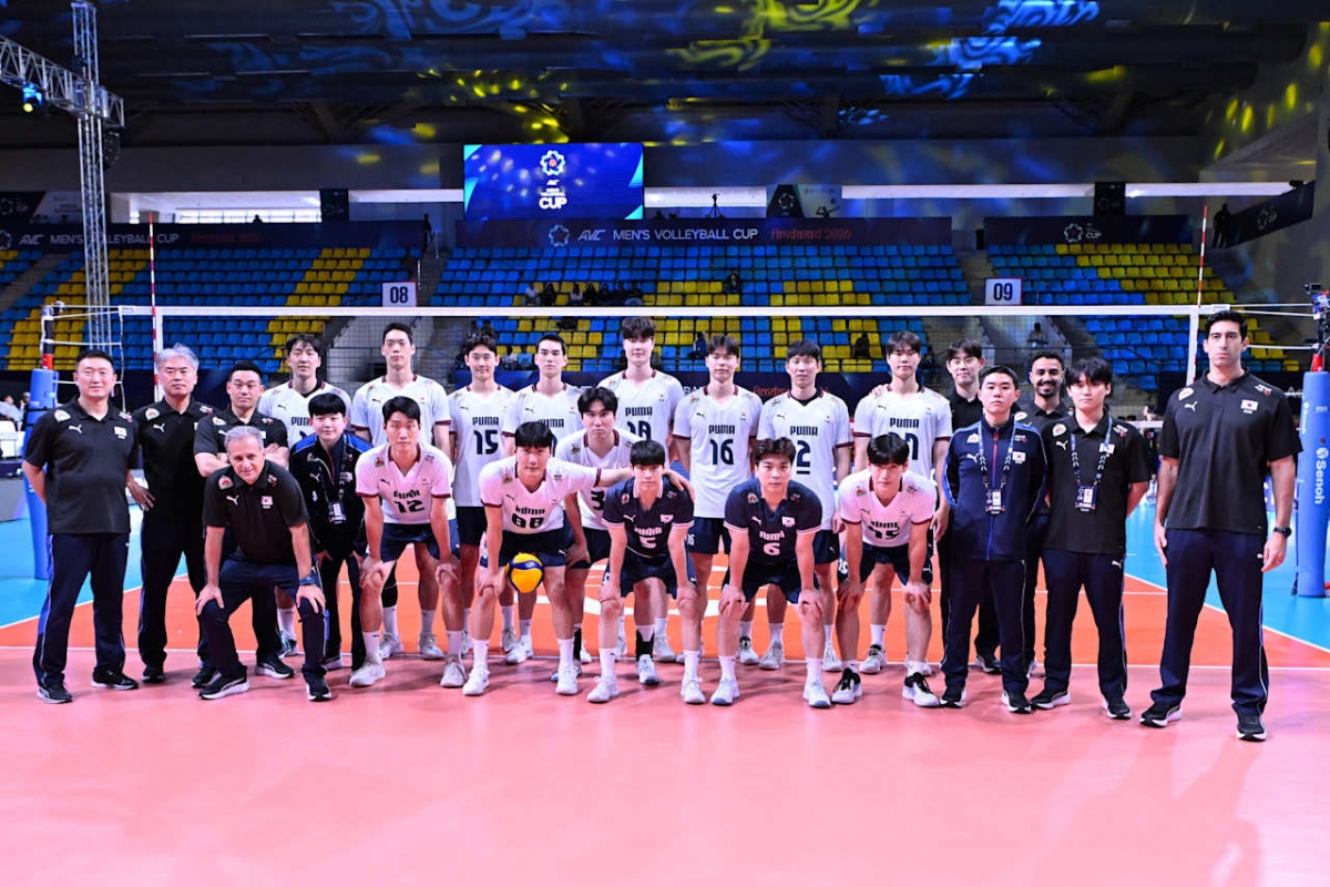 20日(現地時間)、インド·アフマダーバードで行われた2026アジアバレーボール連盟(AVC)カップの1次リーグB組第1戦のタイ戦に出場した大韓民国男子バレーボール代表チーム。 /写真=AVC提供