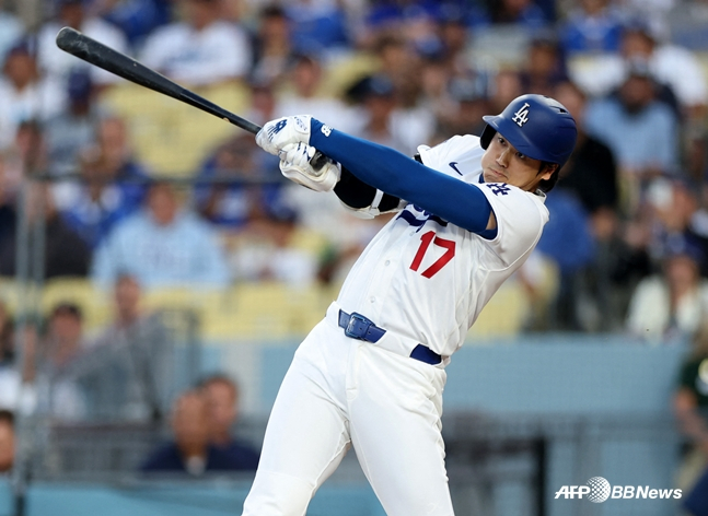 打撃する大谷。 /AFPBBNews=ニュース1