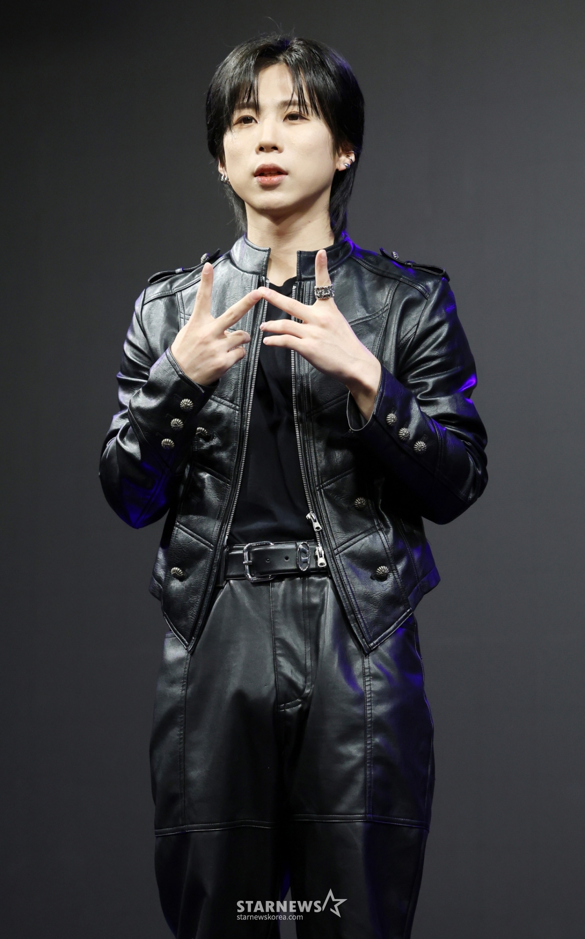 グループアンタレス·ハルが22日、ソウル麻浦区のK-POPステージで行われた新しいシングル「トリガー(TRIGGER)」発売記念ショーケースでポーズを取っている。 /2026.06.22 /写真=キム·フィソン hwijpg@