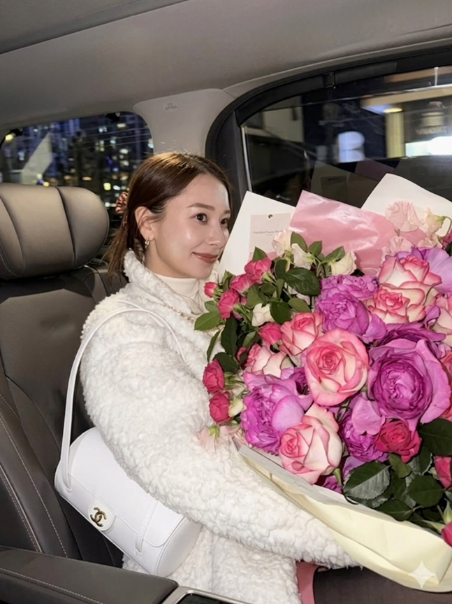 /写真=モデル ニッキーインスタグラム