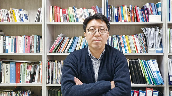 Lee Jong-seong (Prof.).