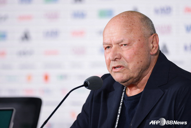 Miroslav Koubek, entrenador de la selección de fútbol de la República Checa. /foto=AFPBBNews=News1