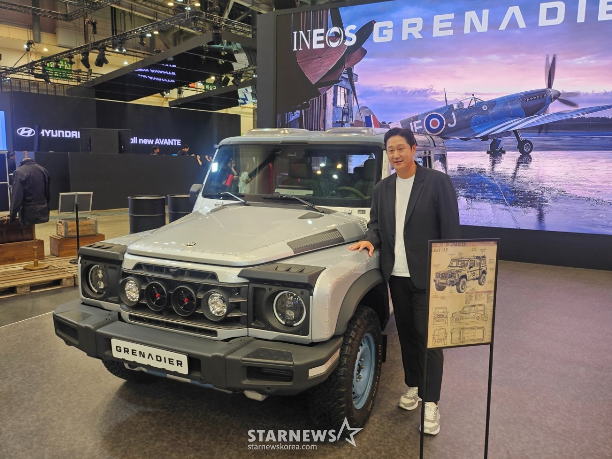 Ineos Grenadier 'Grey Cap' and player Lee Dae-ho /Photo=Reporter Kim Kyung-soo