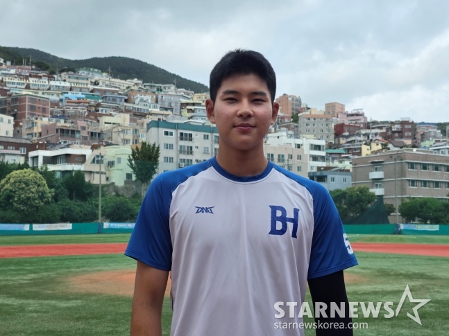 Busan High School's Ha Hyun-seung met with StarNews for an interview on the 26th. /Photo=Reporter Kim Dong-yoon