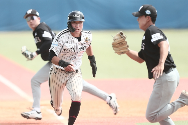 Yeoncheon Miracle in action during the semi-finals. /Photo=KBO
