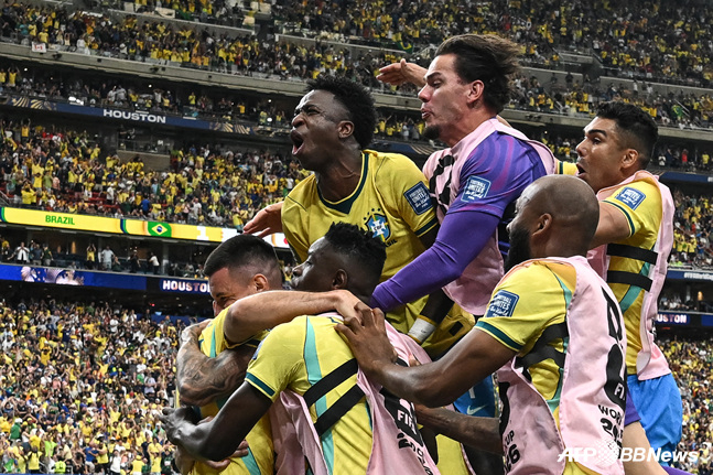 La celebración de los goles de Brasil. /AFPBBNews=NEWS1