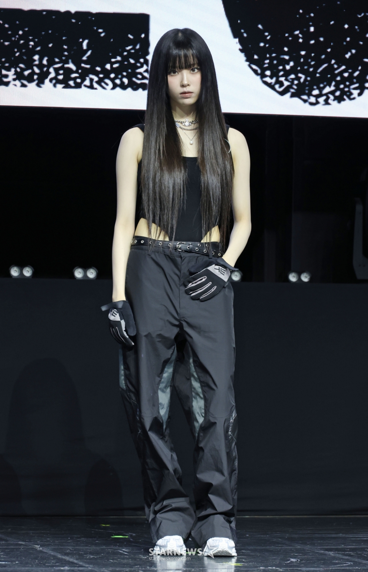 Kim Yu-na del crew de chicas Keyveatz (Keyveatz) posa durante el primer showcase de lanzamiento de su primer miniálbum 'OXY_GEN' (OXY_GEN), celebrado la tarde del día 30 en el Yes24 Wonderlock Hall del distrito Mapo de Seúl. El álbum de debut 'OXY_GEN' simboliza la identidad musical de Keyveatz, un grupo que crea su propio flujo en constante movimiento y colisión. /30.06.2026 /Foto=Lee Dong-hoon photoguy@