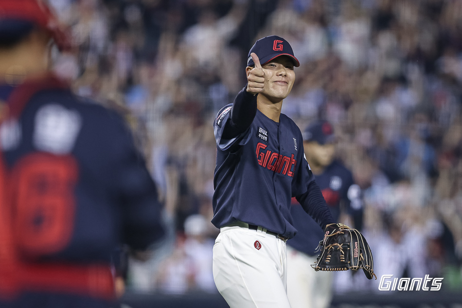 At the game between Lotte Giants and Doosan Bears held on the 1st at Jamsil Stadium. A shot of Lotte's Iimura Shota. /Photo=Lotte Giants