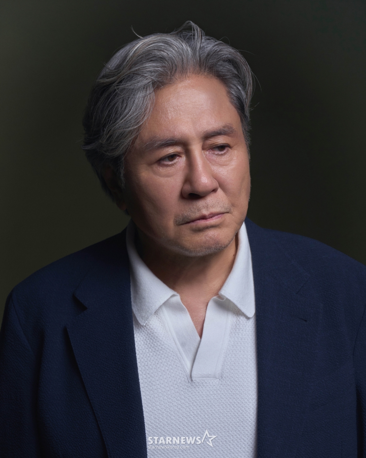 Actor Choi Min-sik poses for a roundtable interview held on the 2nd. /Photo provided by Netflix July 2, 2026 /Photo=Lee Dong-hoon photoguy@