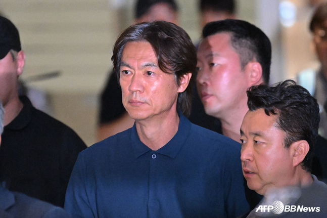 Former South Korea national team coach Hong Myung-bo. /AFPBBNews=NEWS1