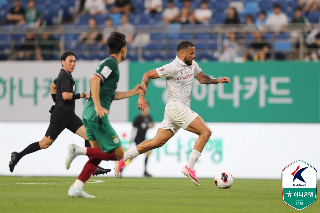 Đây là trận đấu giữa Daejeon Hana Citizen và Bucheon FC ở vòng 16 giải K League 12026 được tổ chức tại sân vận động World Cup Daejeon vào ngày 4. /Ảnh = Liên đoàn bóng đá chuyên nghiệp Hàn Quốc cung cấp