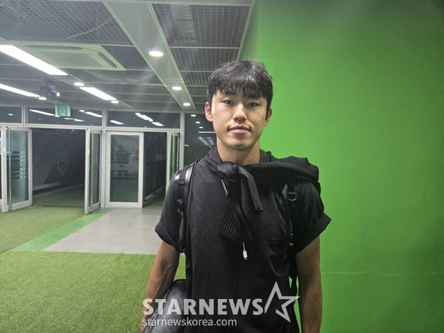 Lee Ki-hyeok tras el partido del Jeonbuk Hyundai. /foto=reportero Lee Won-hee