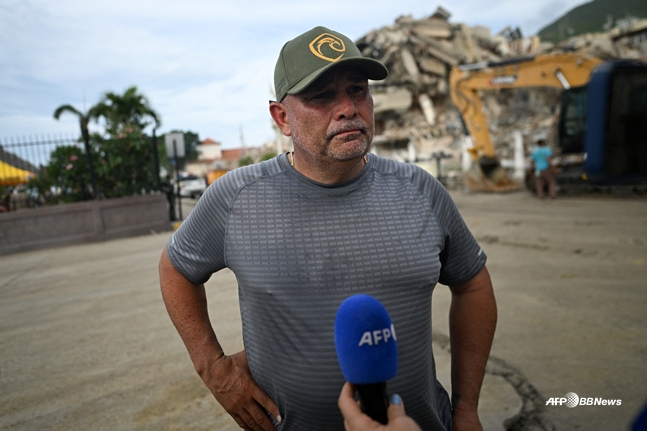El padre de Alfonso, Alfonso Sr., en una entrevista con medios de comunicación. /AFPBBNews=NEWS1