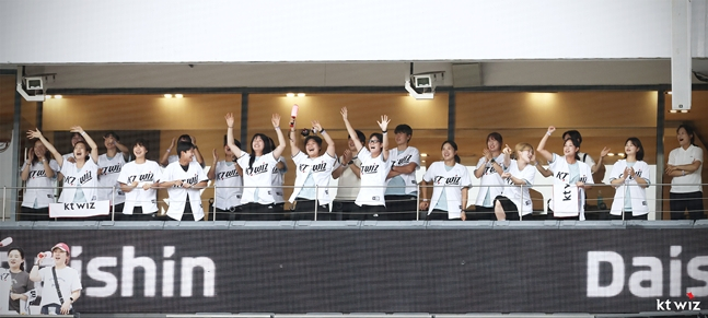 KT Sports women's hockey team. /Photo=KT Wiz provided