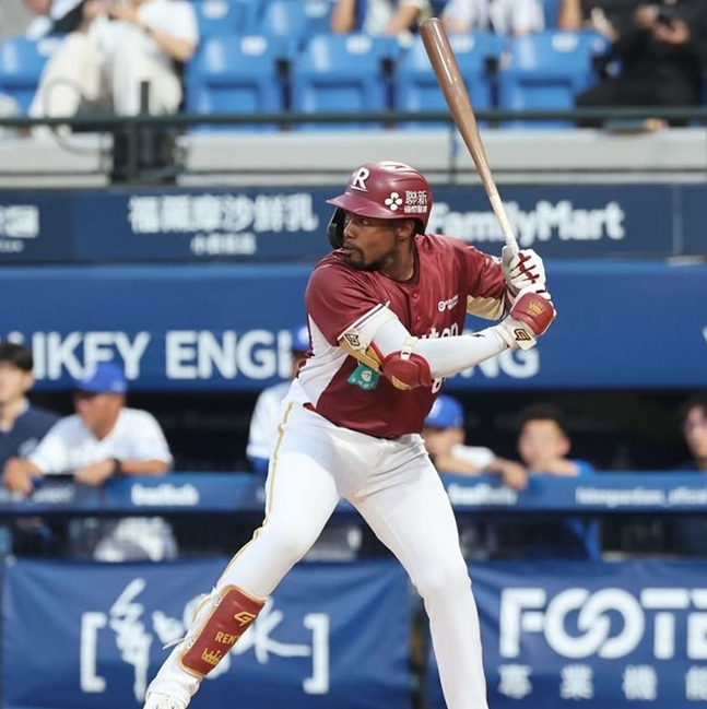 Dohson disputó su debut en la liga taiwanesa el día 8. /foto=Redes sociales oficiales de Rakuten Monkeys