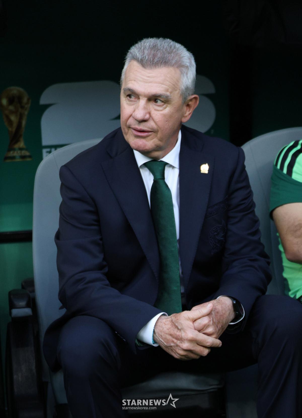 Trận đấu giữa Hàn Quốc và Mexico trong vòng loại bảng A World Cup Bắc Trung Mỹ 2026 đã được tổ chức tại Estadio Acron ở Guadalajara, Mexico vào ngày 19 (giờ Hàn Quốc). HLV người Mexico Javier Aguirre nhìn chằm chằm vào sân. /Ảnh = Kim Jin Kyung Kim. Jin Kyung@