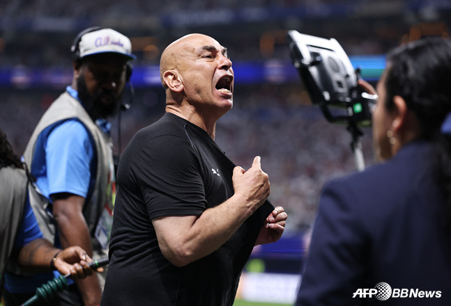 Hossam Hassan, Egypt national team coach, expressing strong dissatisfaction. /Photo=AFPBBNews=NEWS1