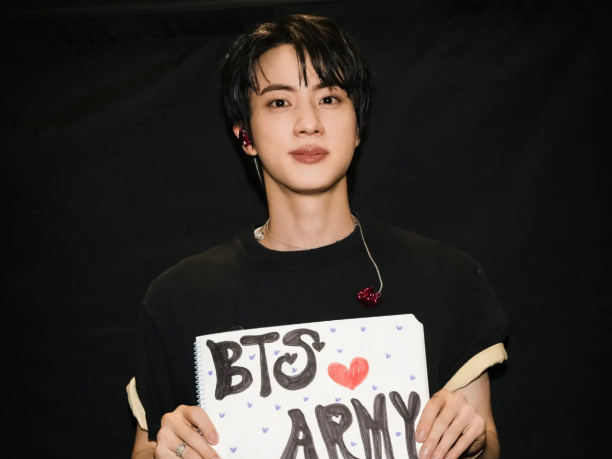 방탄소년단 진, 아이돌픽 60주 연속 1위..전 부문 통합 6주 연속 'No.1'