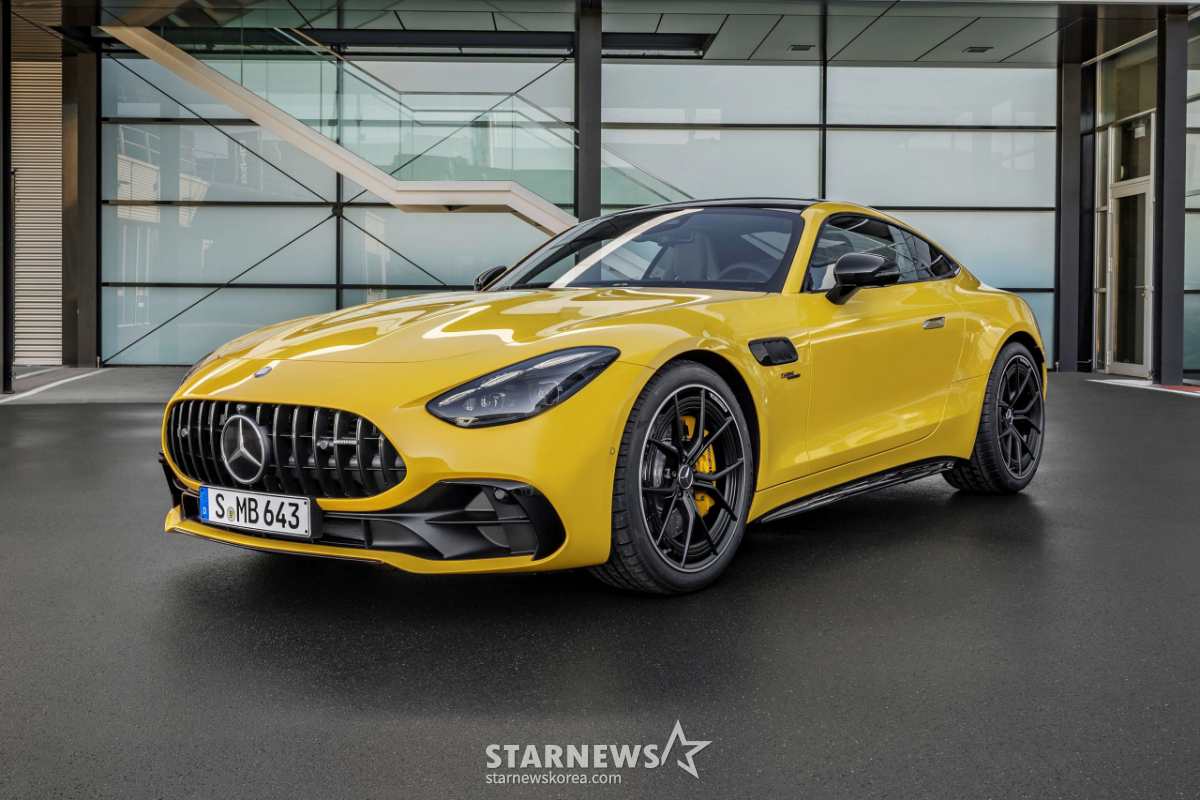 메르세데스-AMG GT 43