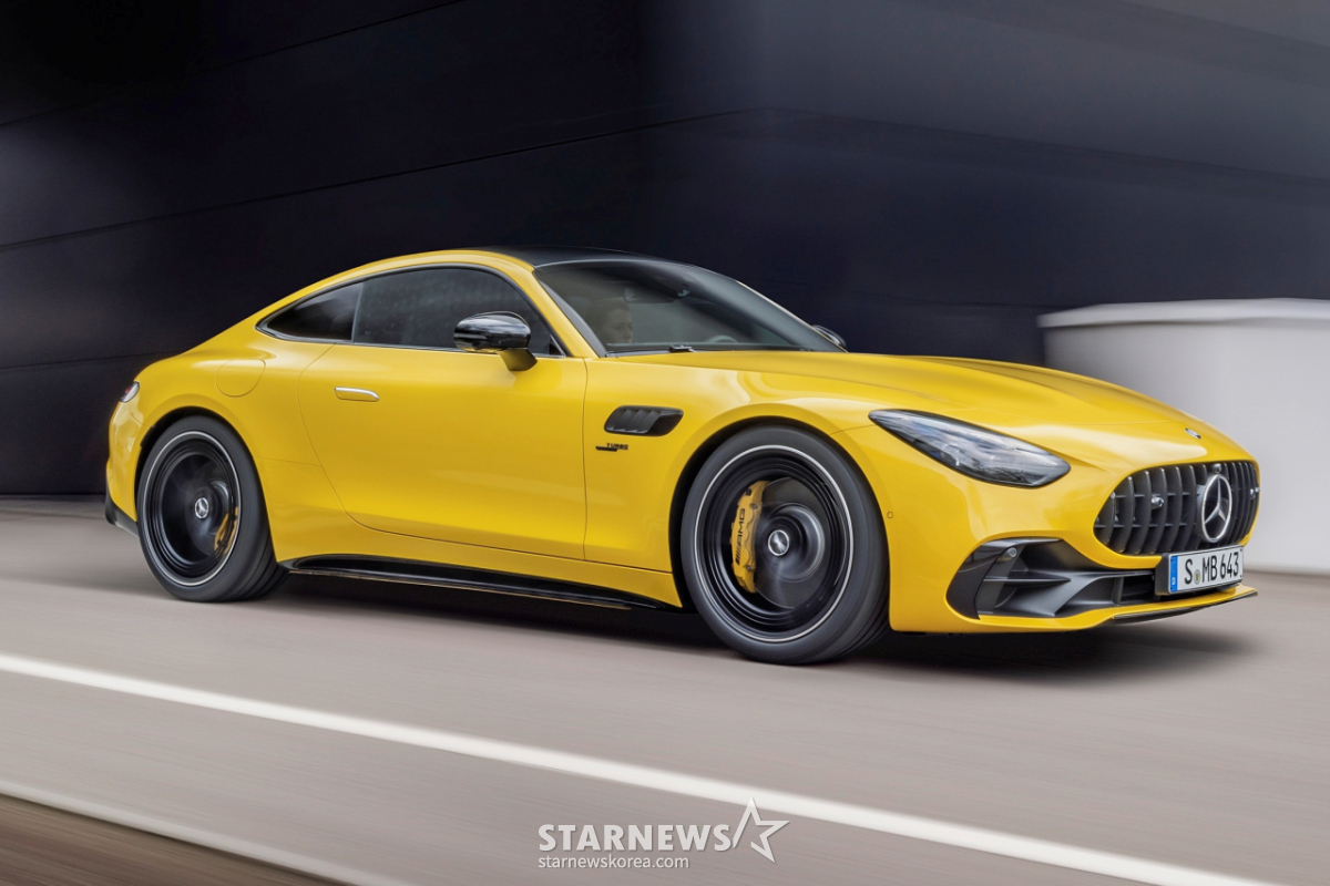 메르세데스-AMG GT 43