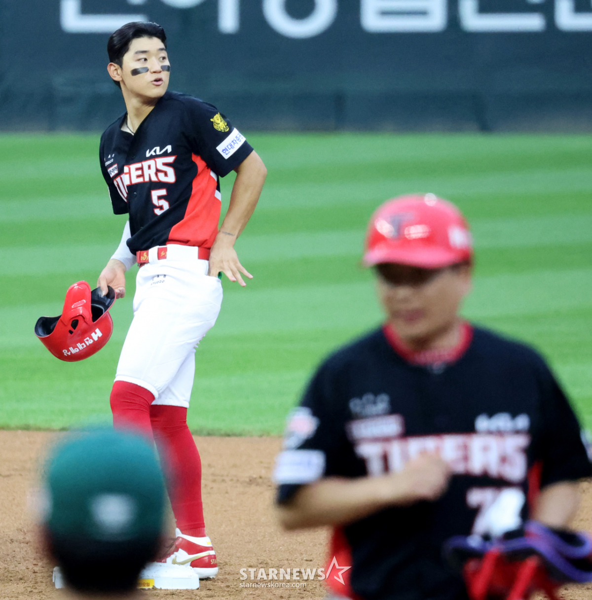 [포토]'3회초 무사 1루 인정2루타' 김도영