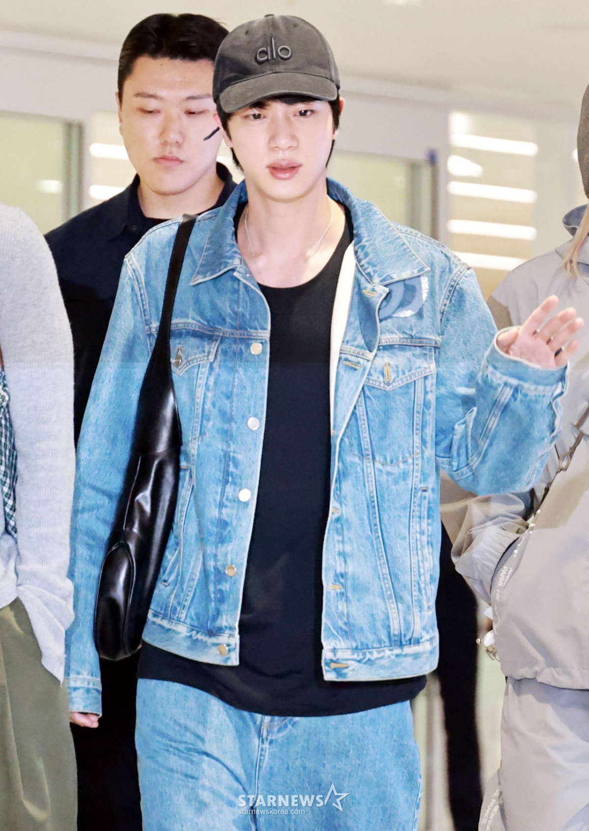 BTS 진 '언제나 월와핸'[★포토]