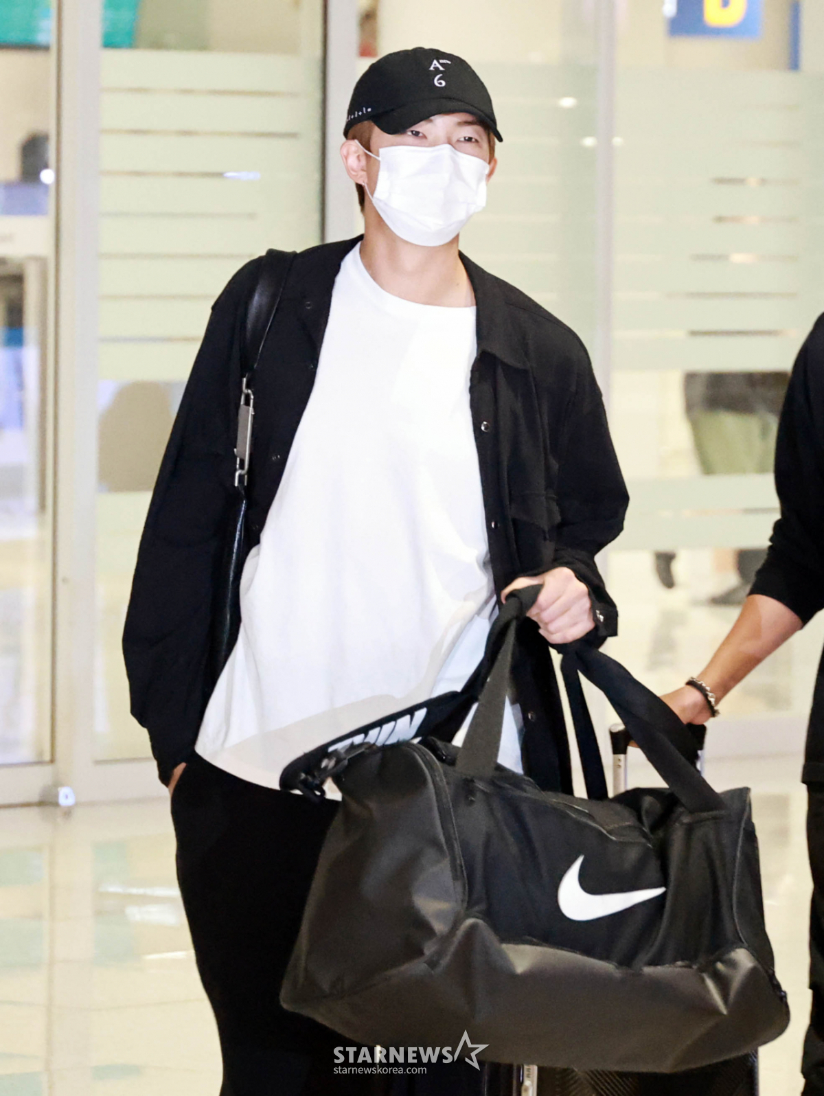 BTS RM '잘 다녀왔어요!'[★포토]