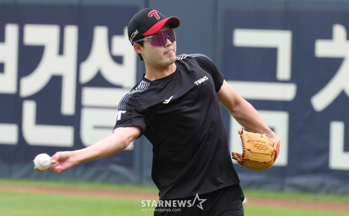 [포토] 임찬규 '언더스로 시도해볼까'