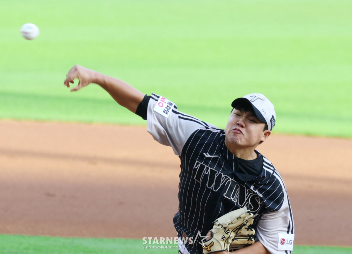 '이럴 수가' 선발 ERA 3.80 장현식, 팔꿈치 부상→최소 3주 이탈... '퓨처스 ERA 0.93' 1R 강속구 신인 '마침내' 첫 1군 등록