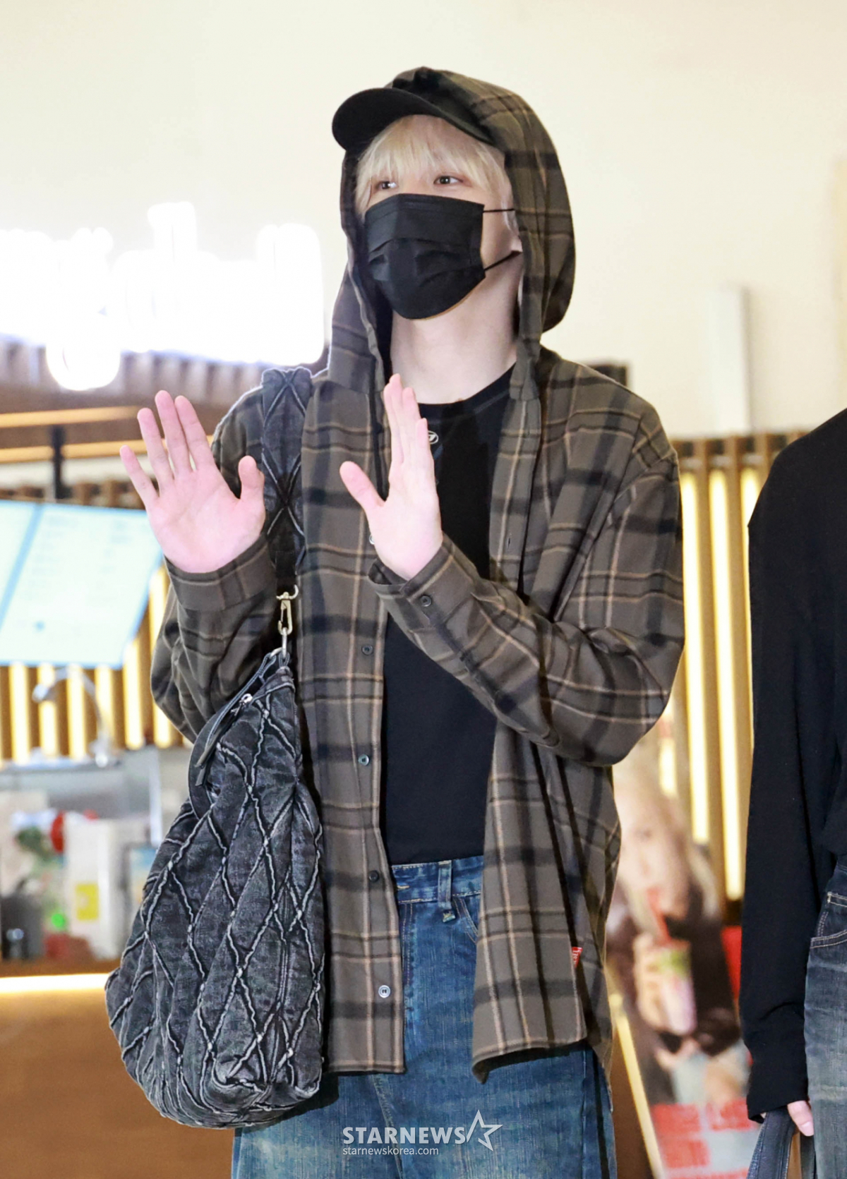 에이티즈 윤호 '잘 다녀올게요' [★포토]