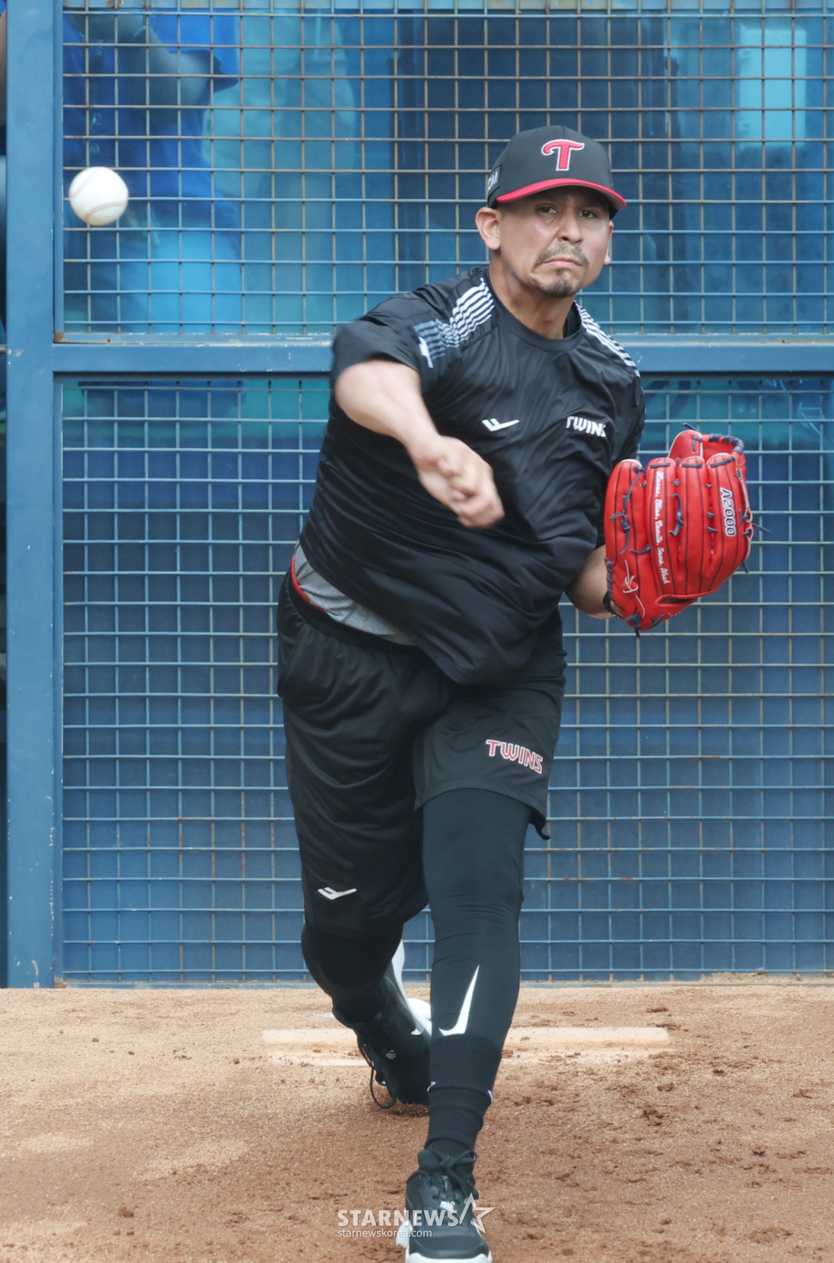 [포토] 베네수엘라 특급 카라스코 '류현진과 동갑이예요'