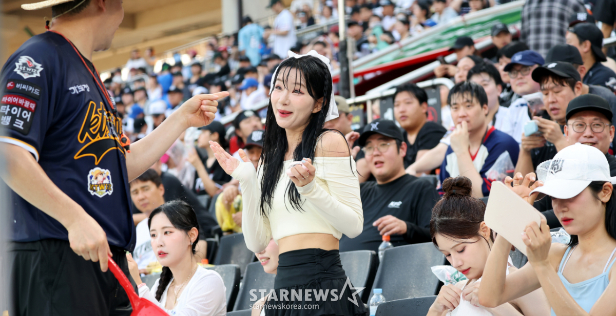 [포토] '한바가지?' 응원단장 김주일