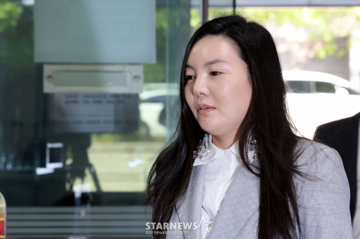 '300억대 사기 의혹' 차가원, 2시간 45분 만 영장심사 종료..취재진 질문엔 '묵묵부답'[종합]