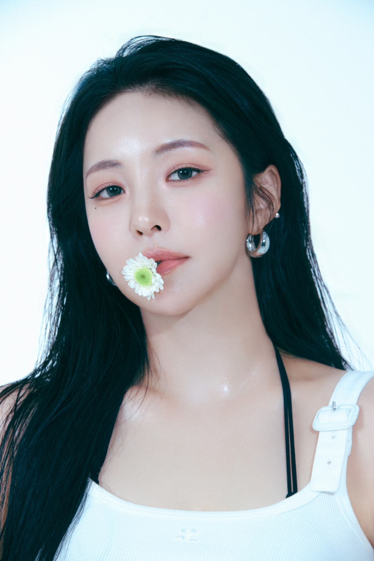 [공식] 브브걸 탈퇴한 '꼬북좌' 남유정, 솔로 앨범 낸다..워터밤 출격