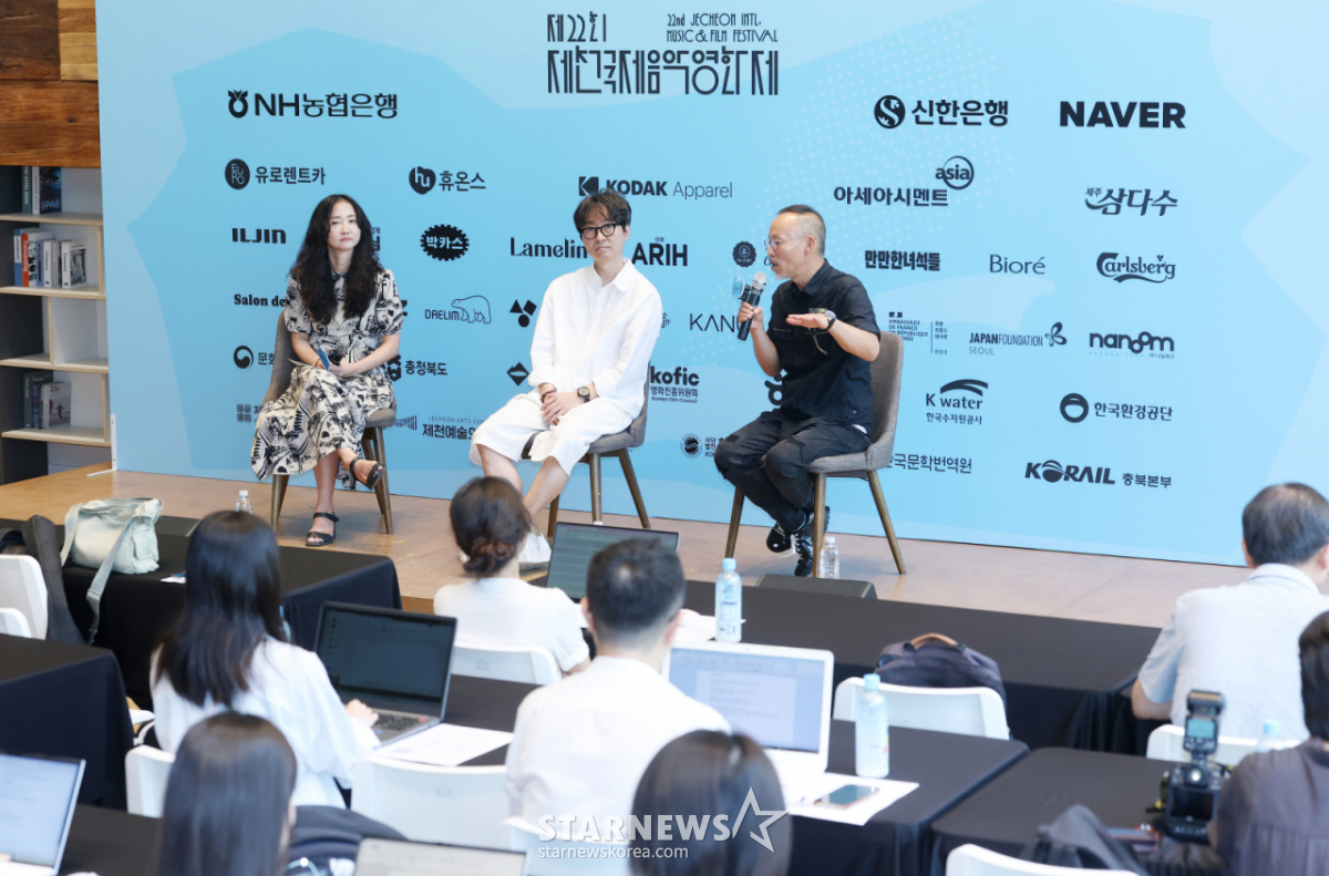 장항준 감독 "'왕사남' 촬영과 영화제 투잡?..미안함 없다, 월급 인상" [제천국제음악영화제]