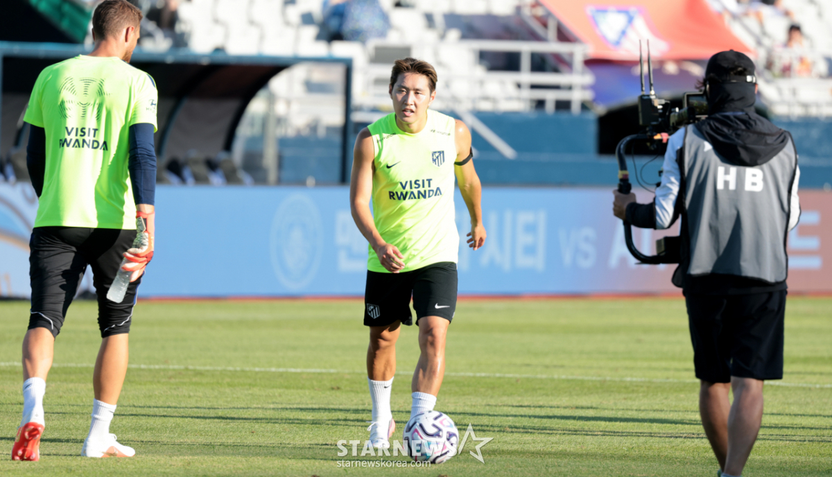 [포토]'카메라맨이 나만 좋아해!' 이강인
