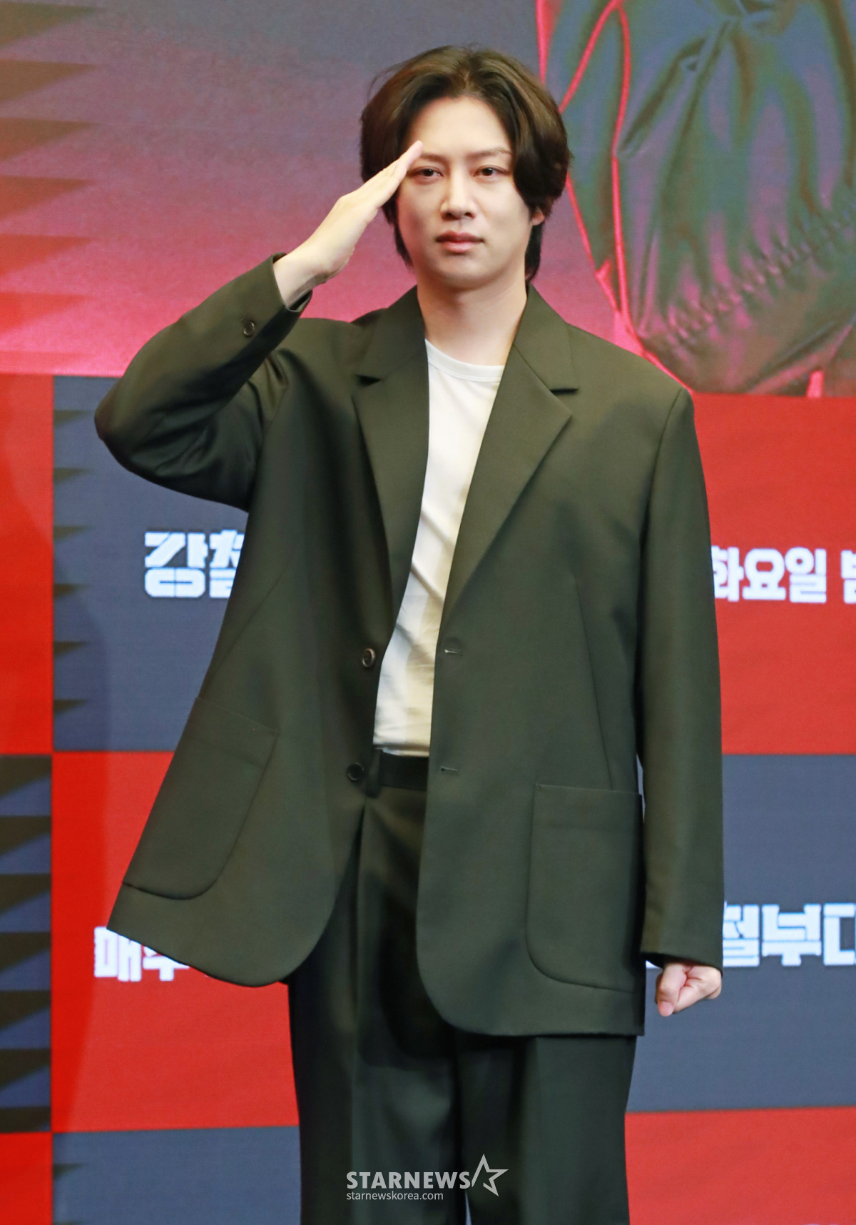 김희철 "X 돌았네" 분노한 태극기..서경덕 교수 "엉터리는 아냐"[스타이슈]
