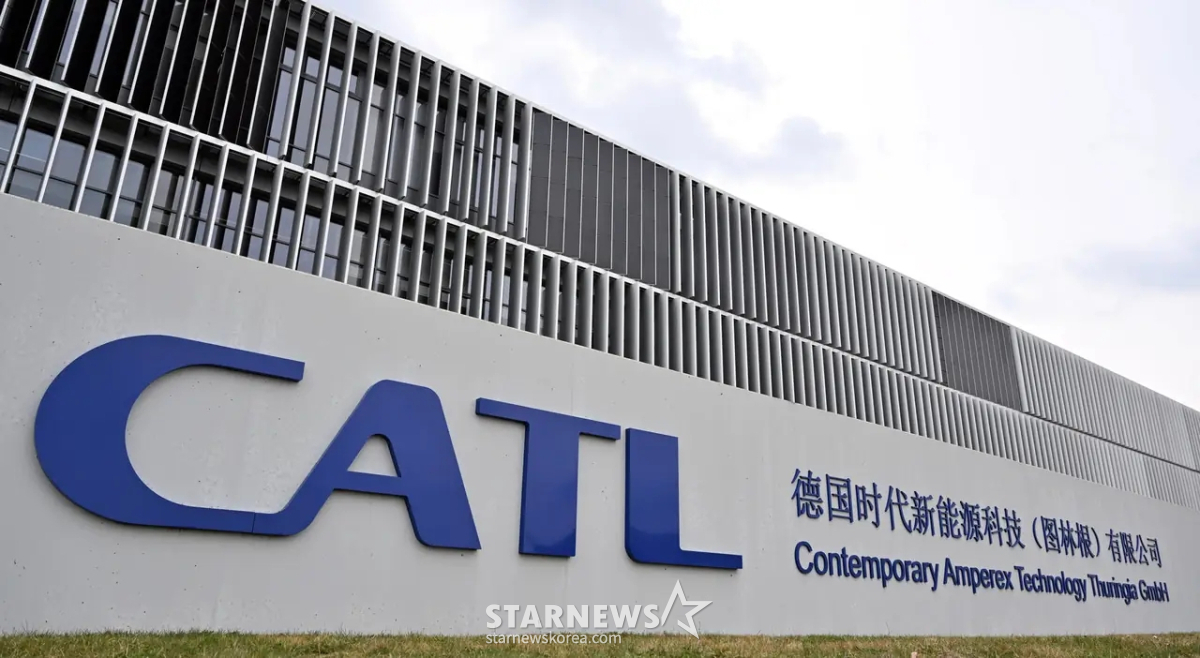 CATL, 2027년 전고체 배터리 시범 생산 착수 'BYD 이어 두번째'