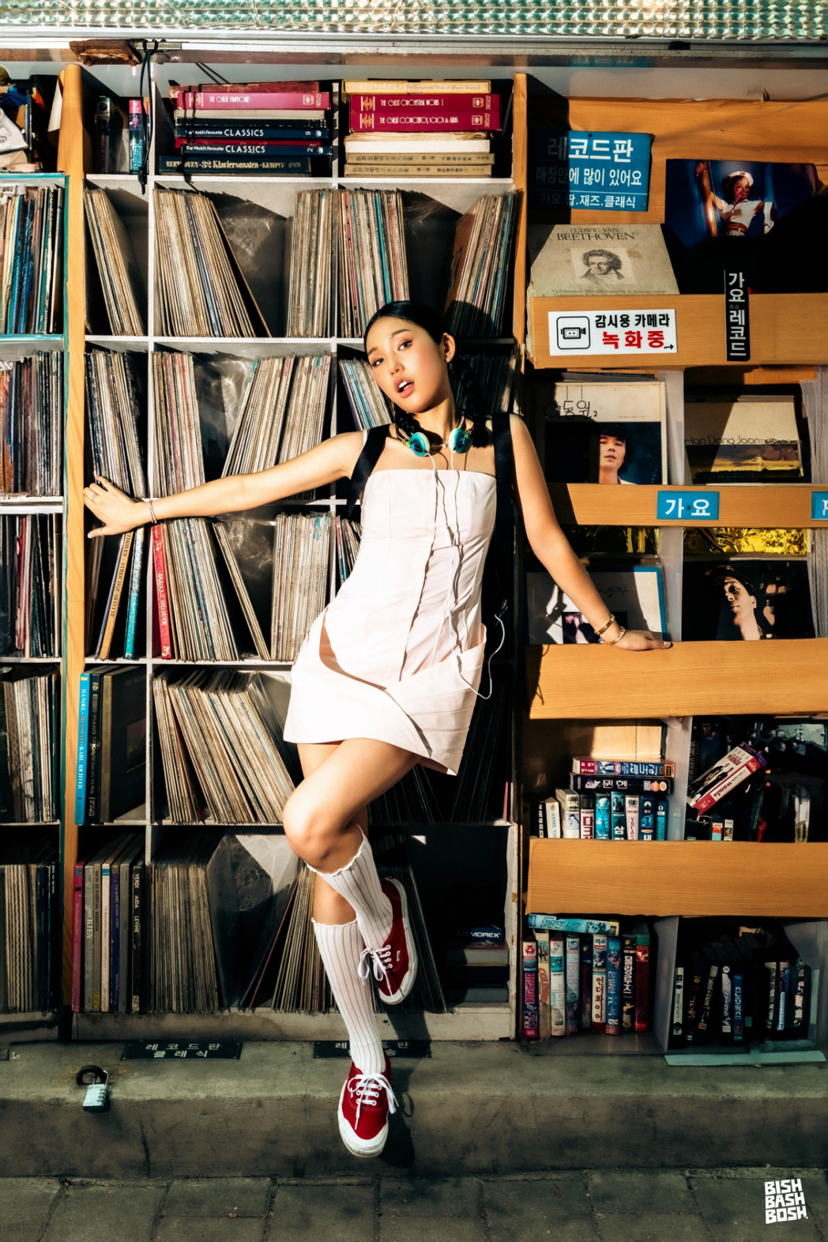 '솔로 데뷔' 미미, 'Bish Bash Bosh' 자유분방 레트로 감성
