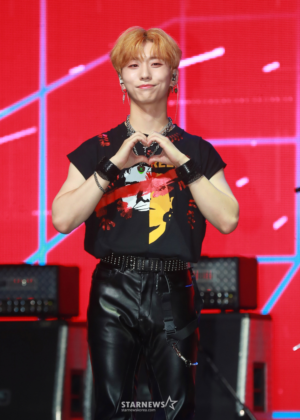 [속보]엑스디너리 히어로즈 건일 전격 탈퇴..JYP "사안 엄중, 계약 해지"