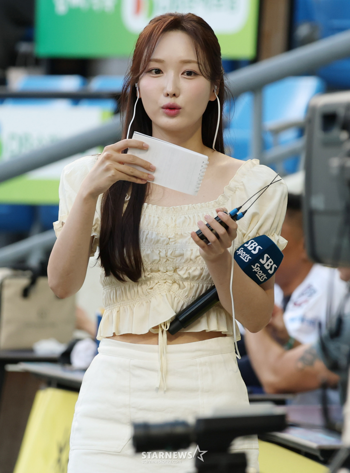 [포토] 김세연 아나운서 '출산 후 복귀했어요'