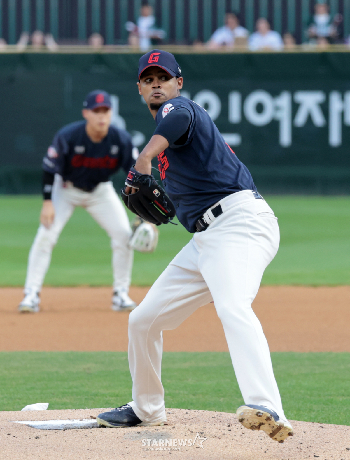 [한번에쓱]거인들 초반 타격폭발 '힘이 절로 난다!' 롯데 로드리게스