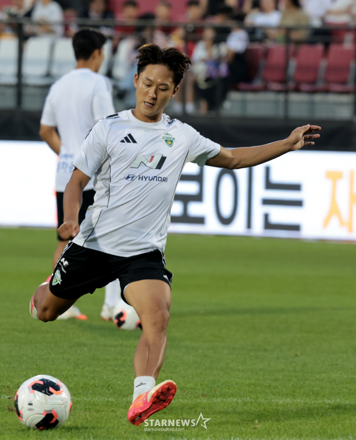 [포토]'슈팅훈련' 전북 이승우
