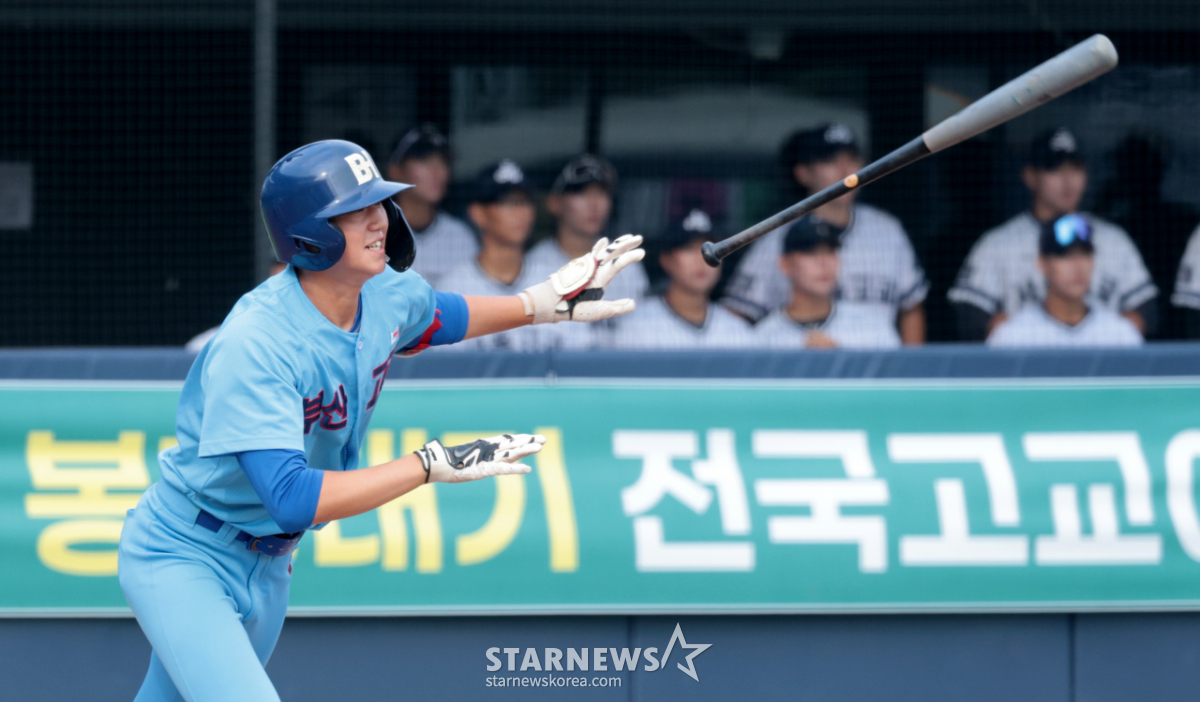 [포토]'1회초 적시타' 신지현