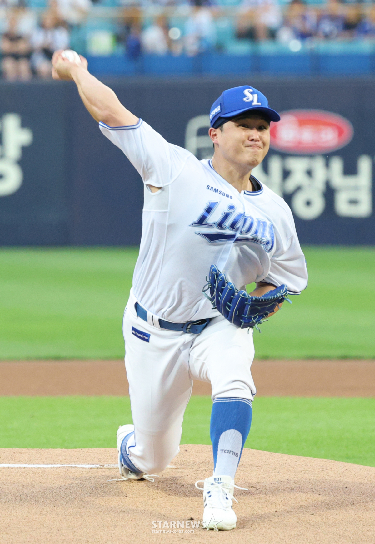 [포토] 최원태 '위닝시리즈로 단독 1위'