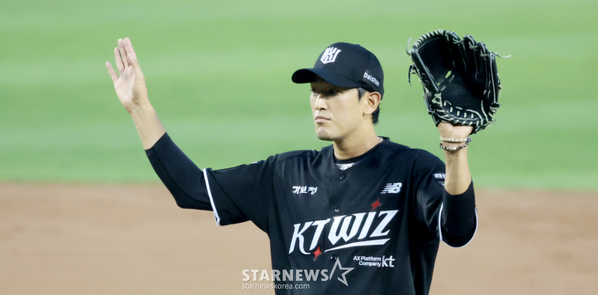 [포토]'비디오 볼까요!' 고영표