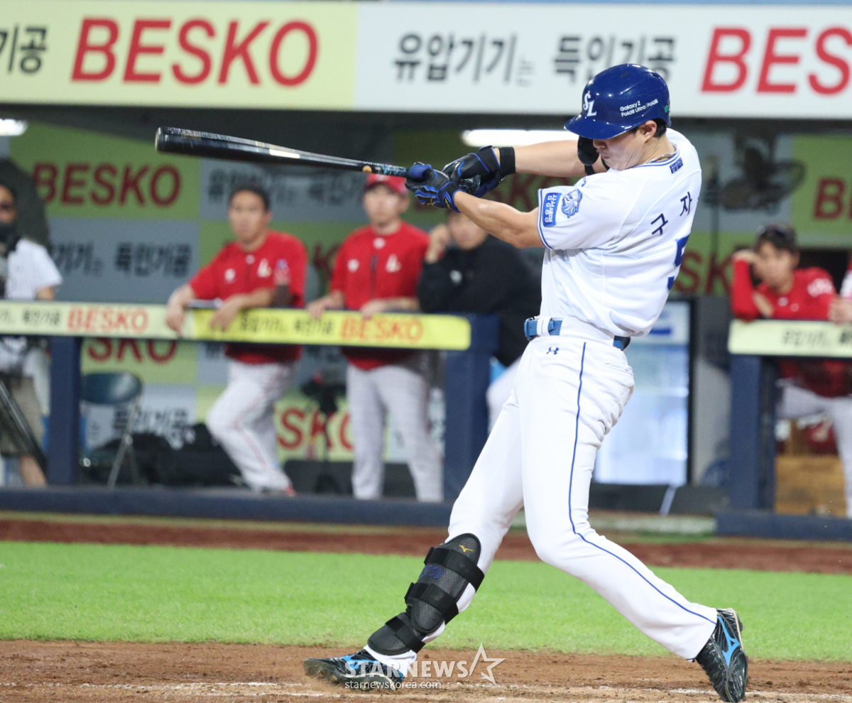 [포토] 구자욱, 캡틴의 역전 시동